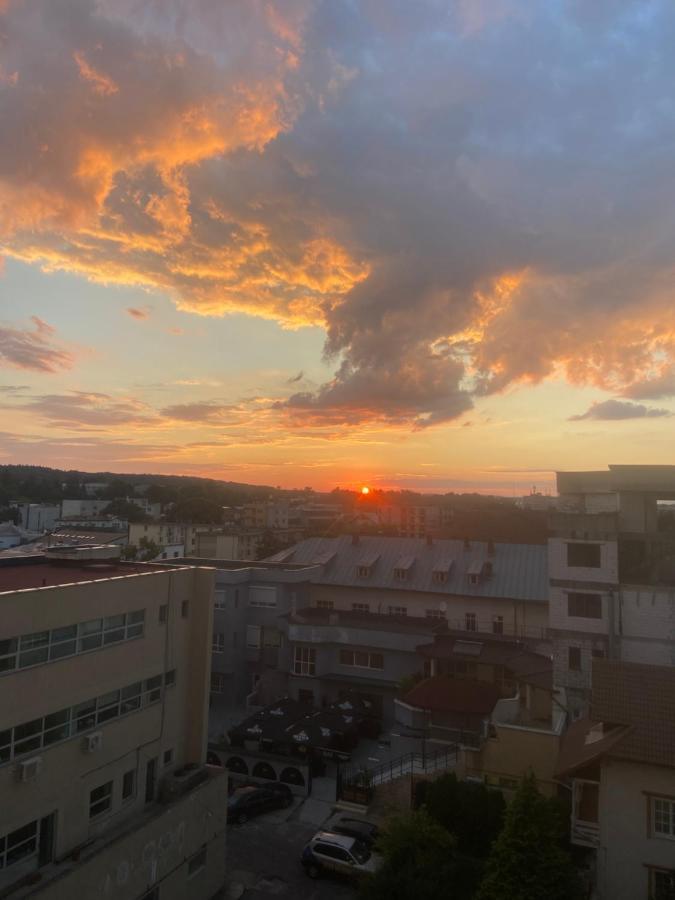 Pitesti Sunset View Exterior photo